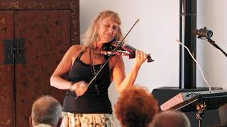 November Fires – Kat Evans | Electric Violin &amp; Live Looping (Live in Spain)
