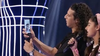 Miniatura de vídeo de "Ali B belt Kenny B bij the voice kids omdat Roya ' Parijs ' zingt (The Voice Kids 2018)"