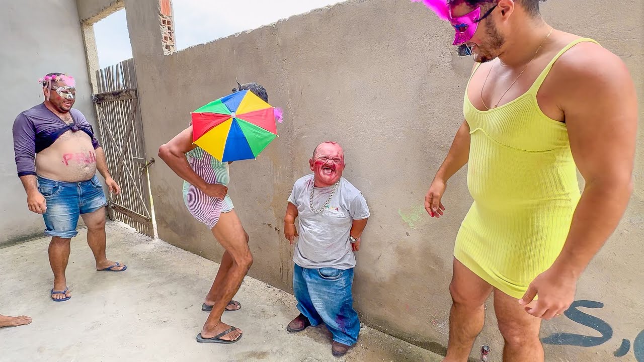 AMIGOS DE PILILIU SE VESTEM DE MULHER PARA ANIMÁ-LO APÓS CHIFRE | PILILIU DA RESENHA