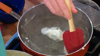 How To Make A Perfect Poached Egg With Bobby Flay