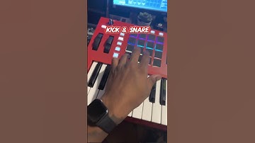 AKAI MPC Key 37 cook up 🔥 #akai #mpc #beats #music #shorts