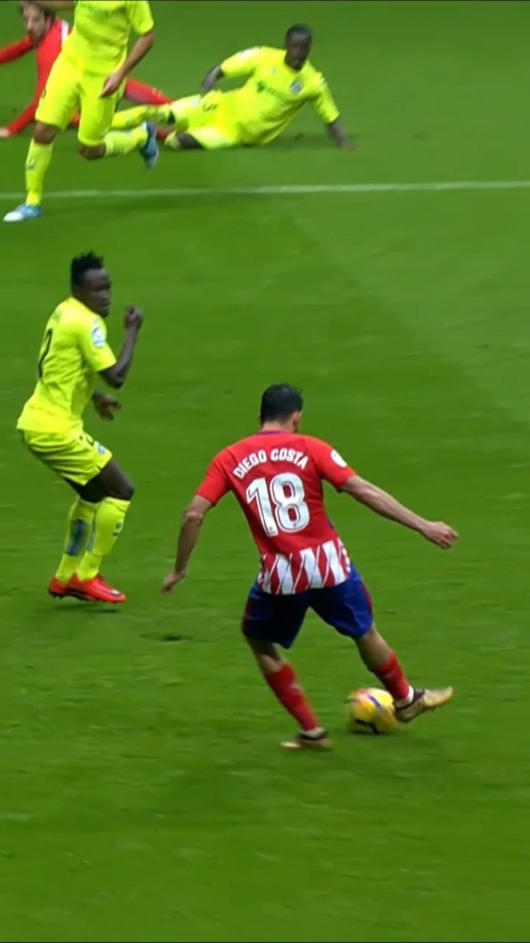 When DIEGO COSTA Returned to the Metropolitano ???!