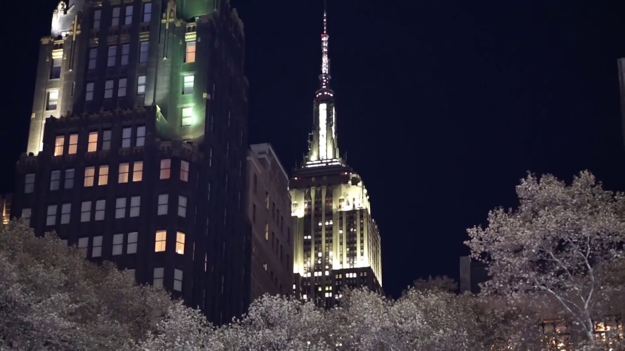 Christmas Light Display on top of the Empire State Building