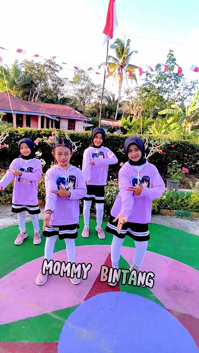 Katanya ini Thailand Dance? #dance #trending #viral #thaidance #bocilsquad #mommybintang #shorts