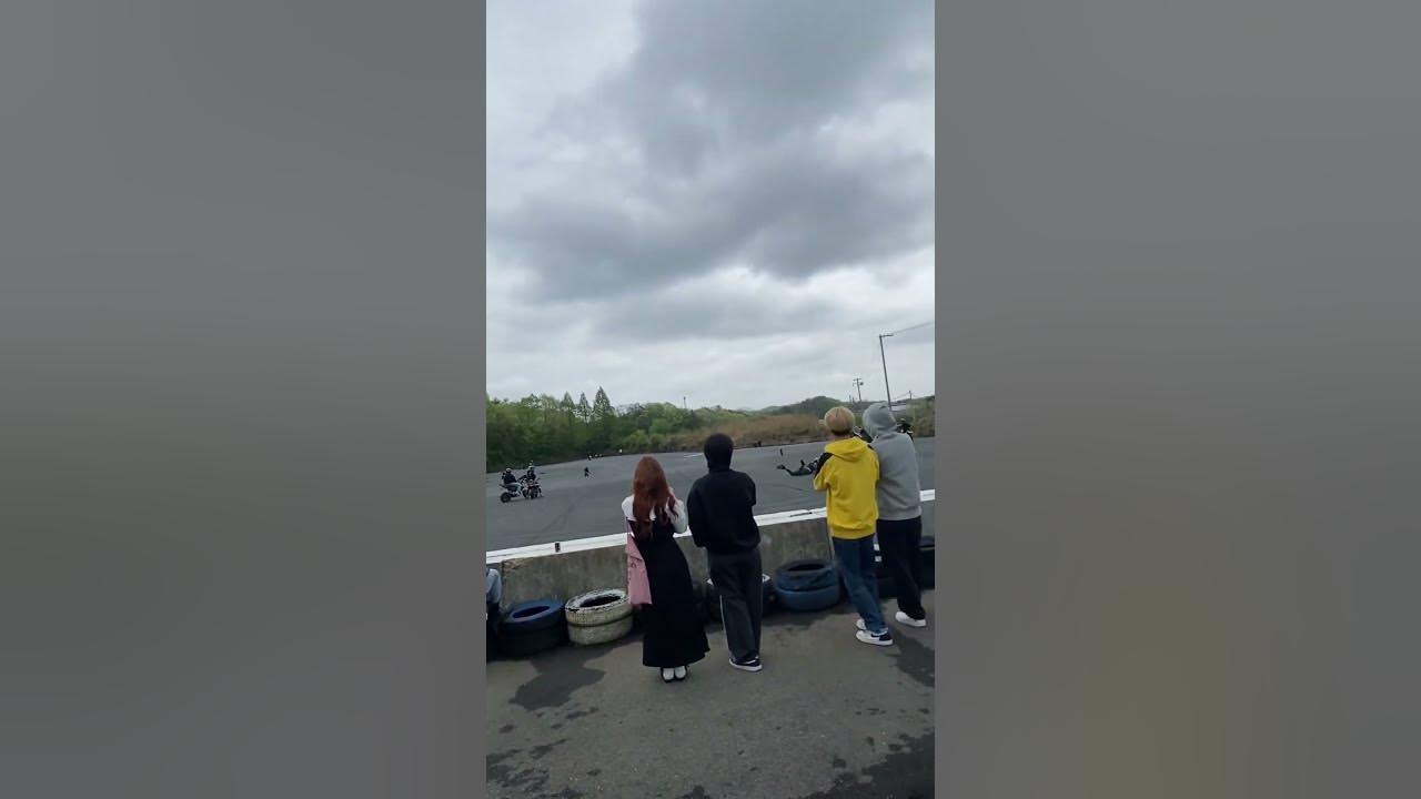 Wheelie mishap motorbike throttle sticks, leads to spectator scare