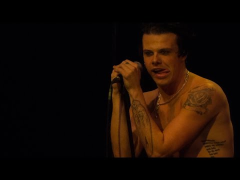yungblud // surburban requiem live debut // london 03.04.26