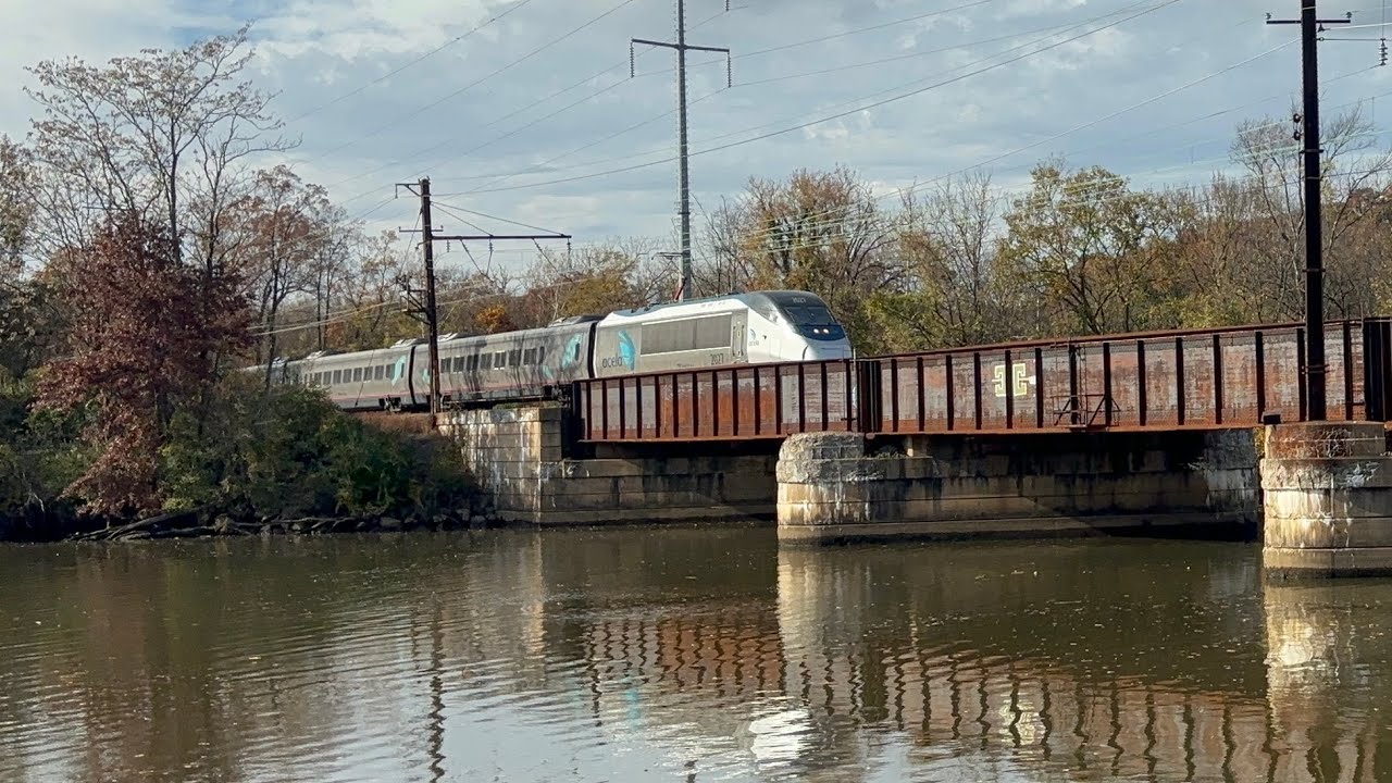 amtrak-and-marc-trains-crossing-the-anacostia-river-youtube