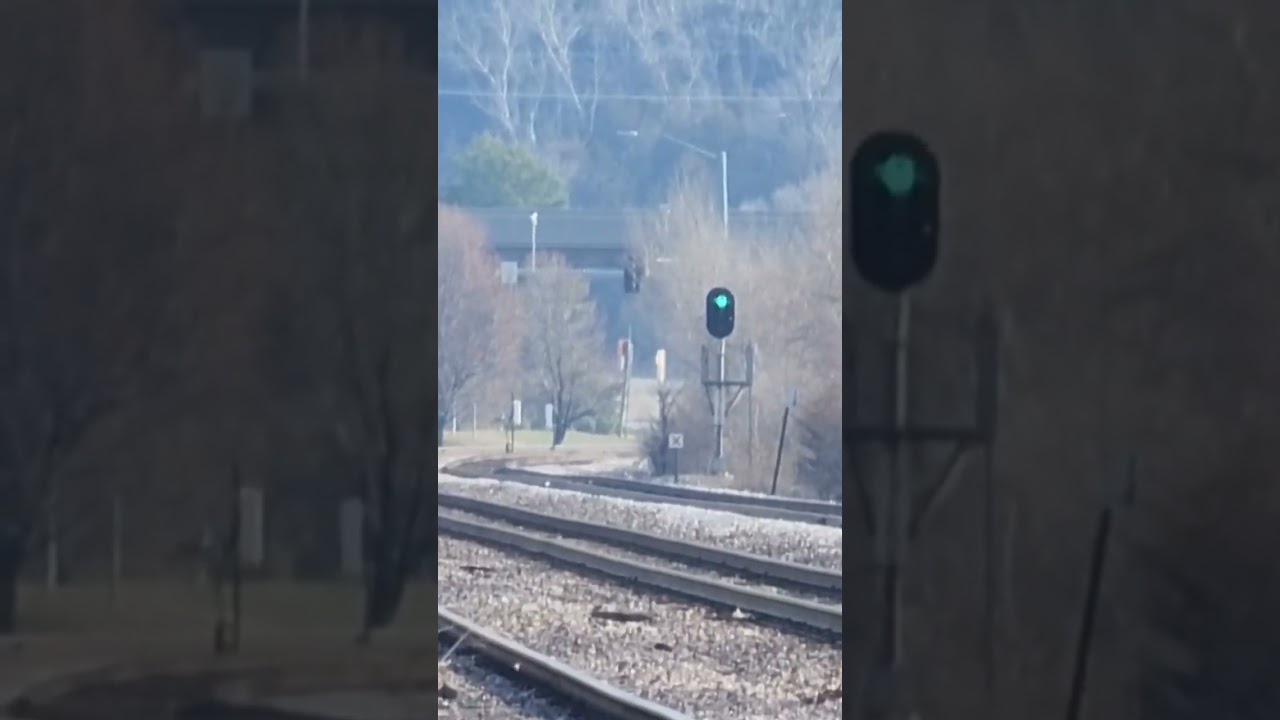 GREEN SIGNAL FOR AN EB TRAIN! 