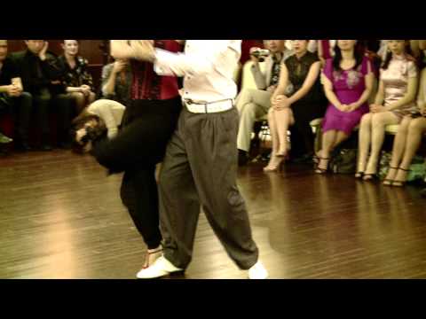 2011 1st Shanghai Tango Festival Chinese Milonga Performance - Vivian Yeh y Demian Fontenla