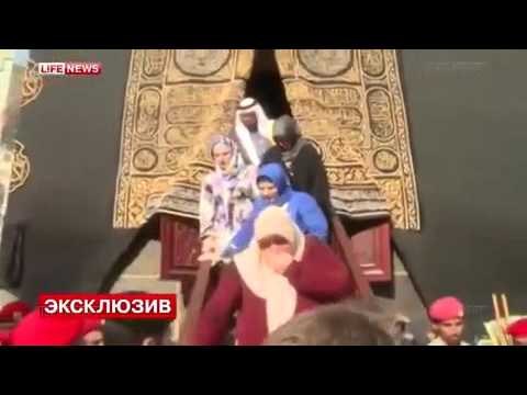 President Ramzan Kadyrov Prays Inside The Kaaba