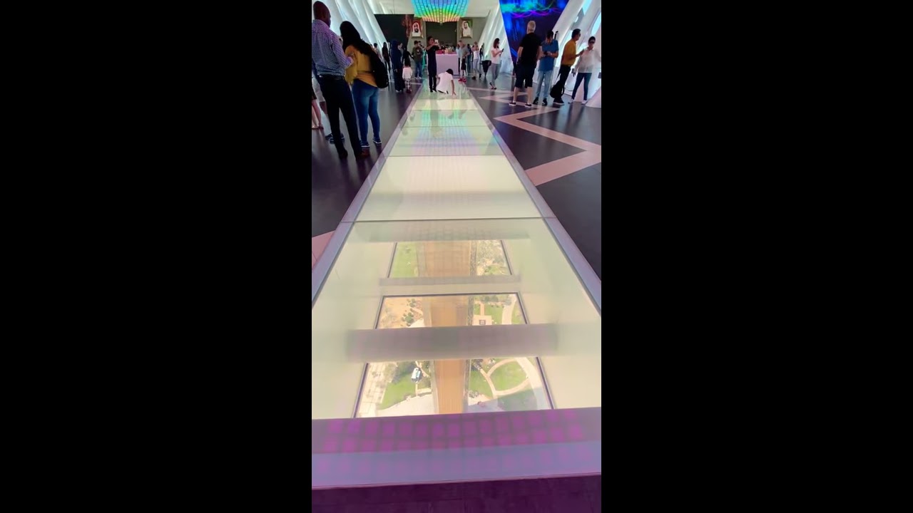 2020 Dubai Frame / Scary Glass Floor Skywalk