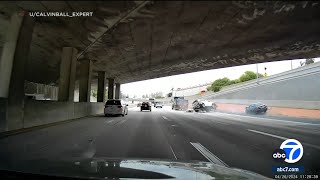 SUV flips over in violent 134 Freeway crash caught on camera Resimi