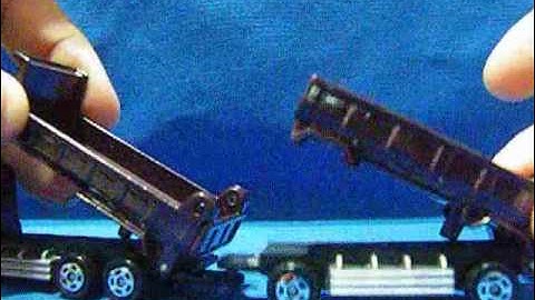 Tomica No.127 ISUZU GIGA FULL TRAILER DUMP