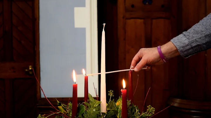 Lighting the Advent Candles: Fourth Sunday of Advent