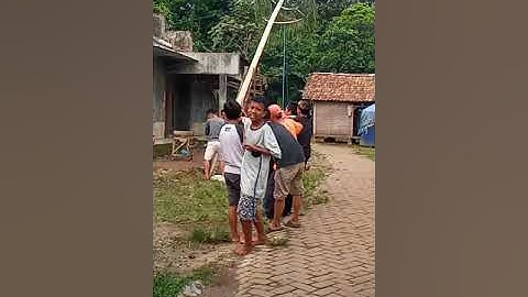 Pengangkatan Pajat Pinang di Kampung Pasir Bedil, Warunggunung