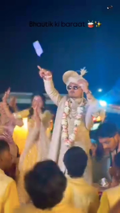 Dulhe raja //🥰🥰🥰//💞💞💞//☺️☺️☺️//💛💛💛//🤗🤗🤗 #bollywood #ytshorts #weddingdance #bridegroom 🥰💞⭐☺️💛