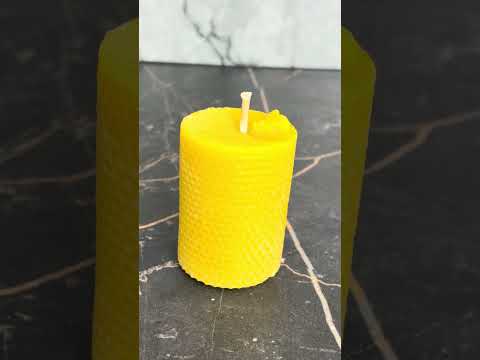 Свічка воскова  Бджілка 75*55 мм, видео 1