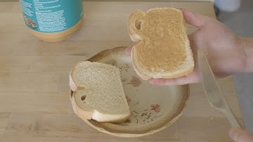 How to make a peanut butter sandwich the easy way