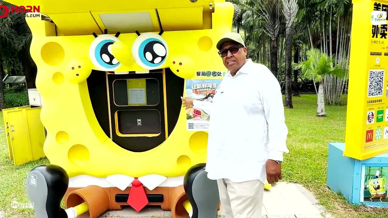 Adigoo suuqa jooga markaad China cunto iyo sharaab u baahatid Drone ayaa kuu adeegaya.