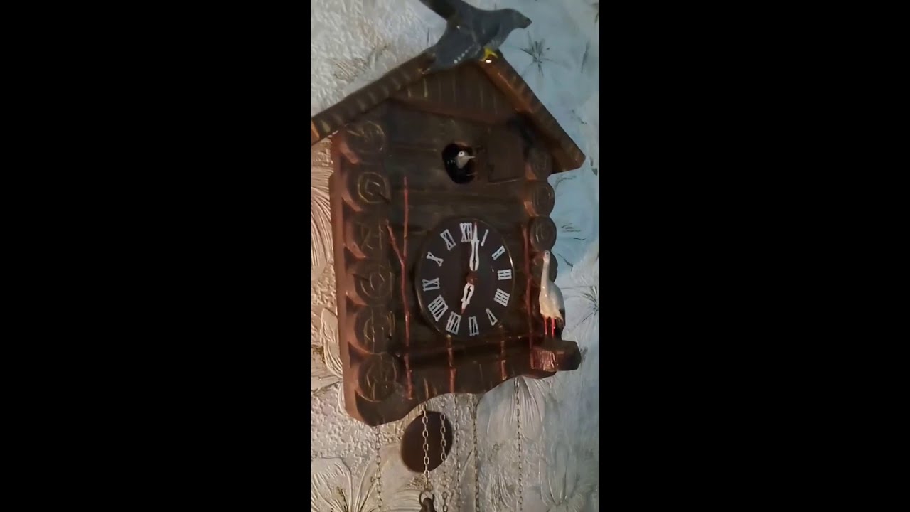 Видео часов кукушки. Часы с кукушкой 30х годов.