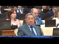 В Казахстане слишком много чиновников - депутаты