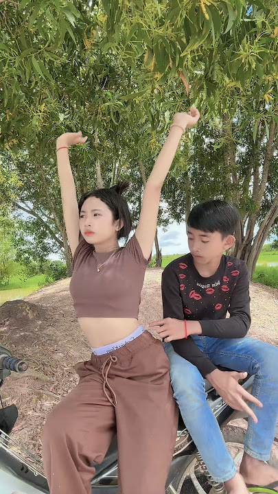 Prank Girlfriend So Sweet & Funny 😂💖 | Cute Couple Moments#Prank #FunnyPrank #CoupleGoals