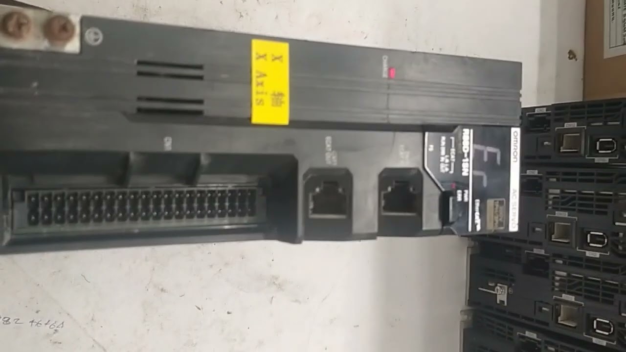 Omron R88D-1SN08H-ECT AC Servo Drive, 750W, EtherCAT-Compatible