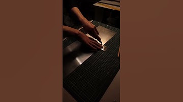 Preparing a new etching print : cutting and polishing the aluminium plates #etching #printmaking