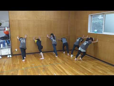 柔軟体操ストレッチ キッズダンシング木曜日クラス キッズガーデン武蔵小杉教室 指導 梶原和歌子 2022,5,25