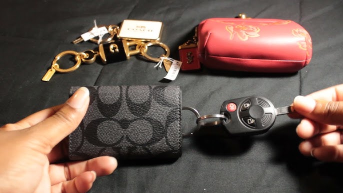 Louis Vuitton 6-Ring Key Case in Monogram. Love this - and can't believe it  holds all of my keys, including my bulky car key…