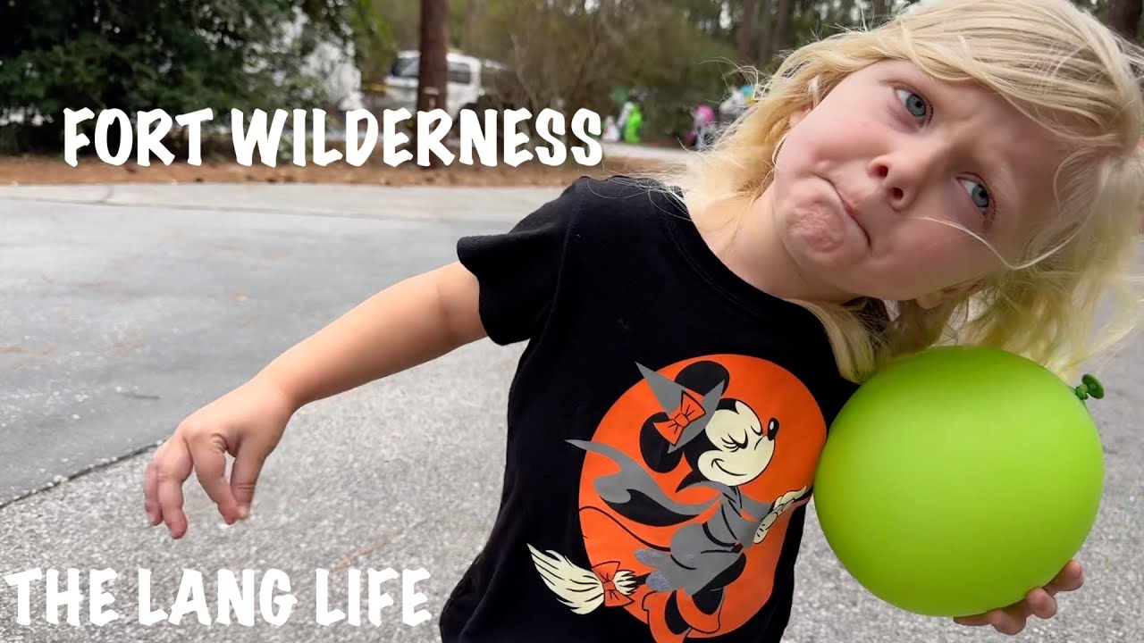 Fort Wilderness Camping Trip: The Hunt is On (Facebook Scavenger Hunt), Pool, and Playground