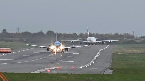 Airbus a380 vs Boeing 737 ✈️ INCREDIBLE SIZE DIFFERENCE TAKEOFF TODAY AT BIRMINGHAM AIRPORT.