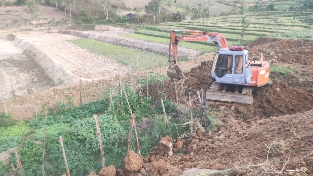 Sửa ruộng cho khách 