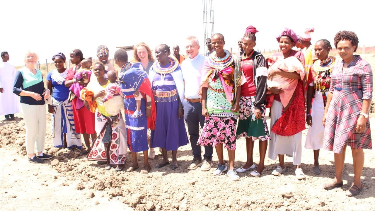 Africa Kenyan Cultural Dance by Masai Women 