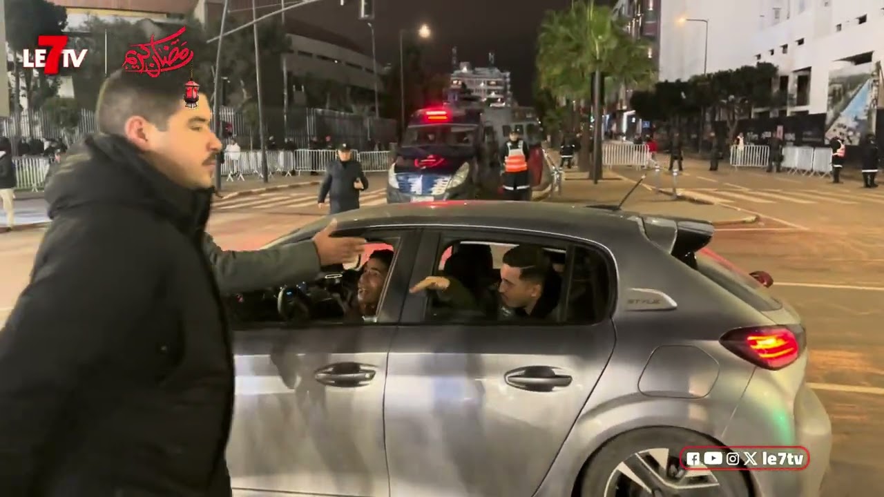 لحظة وصول جماهير الجيش الملكي الى ملعب دونور لمساندة فريقها أمام الوداد الرياضي 