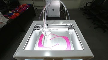 (TimeLapse) 3D Printing of Face Shield Frames using Ultimaker S5