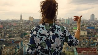 Video thumbnail of "ZAZ – Qué vendrá (Clip officiel)"