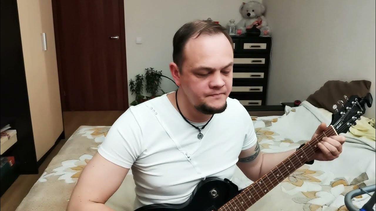Чайф уезжаю. Чайф кто-то хитрый. Кто то хитрый и большой слушать. Чайф караоке. Кто то хитрый и большой слушать.