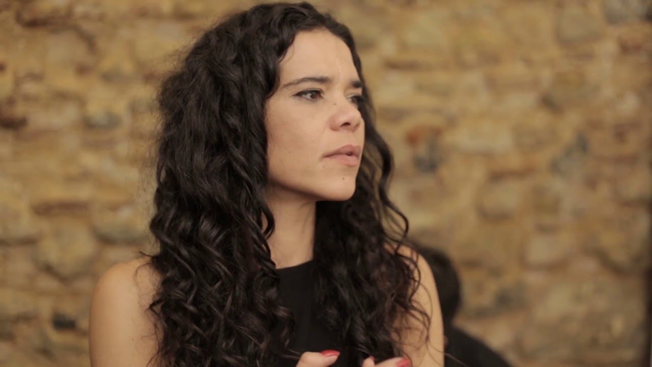 Cláudia Duarte - Sou do Fado - Fado Loucura