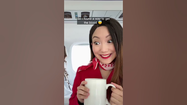 WHEN VAMPIRES BOARD THE PLANE 😭 #happyhalloween