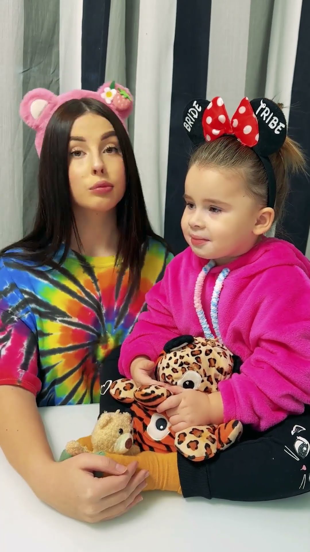 comedy: ?kid ate her sister's cheek?❤️?