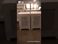 Oosterse nachtkastjes met panelen van glasmozaiek - ibiza style interieur