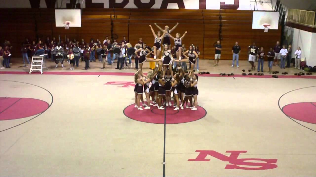 Six High Cheerleaders 2011 Pep Rally 6 Go Maroon