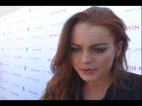 Video: Lindsay Lohan erbjuds att arbeta med barn