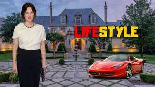 Famous Drew Barrymore Lifestyle/Biography 2021 - Networth | Family | Spouse | Kids | House | Cars | Pet Wealth