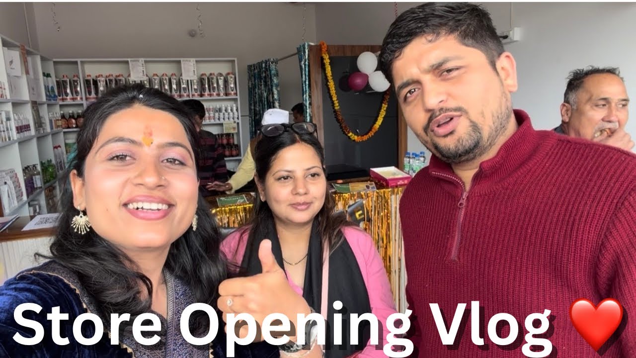 Store khulte hi hazaron ki bheed ho gai 😍 Store Opening Vlog ❤️