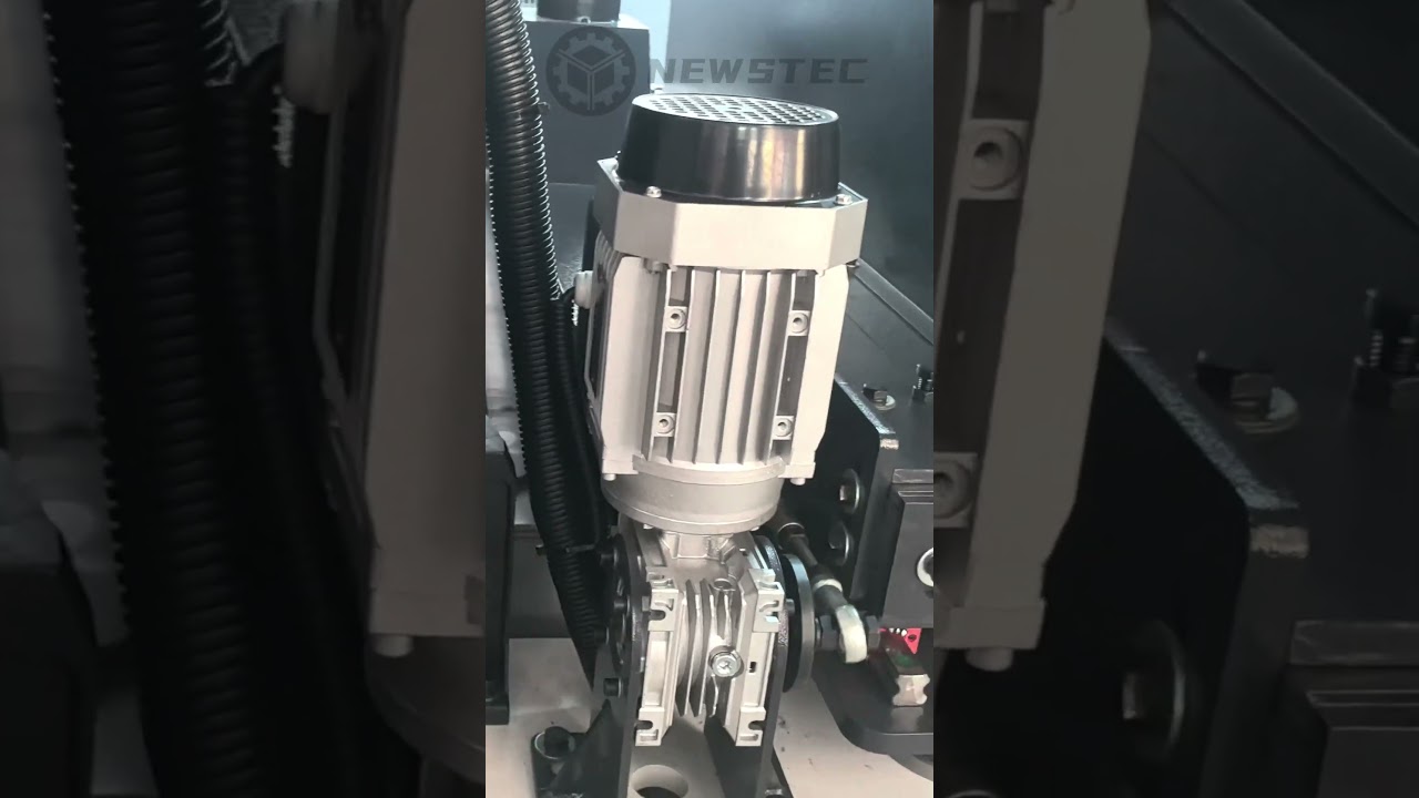 Decarbonizing slag on the edge of steel cutting parts 