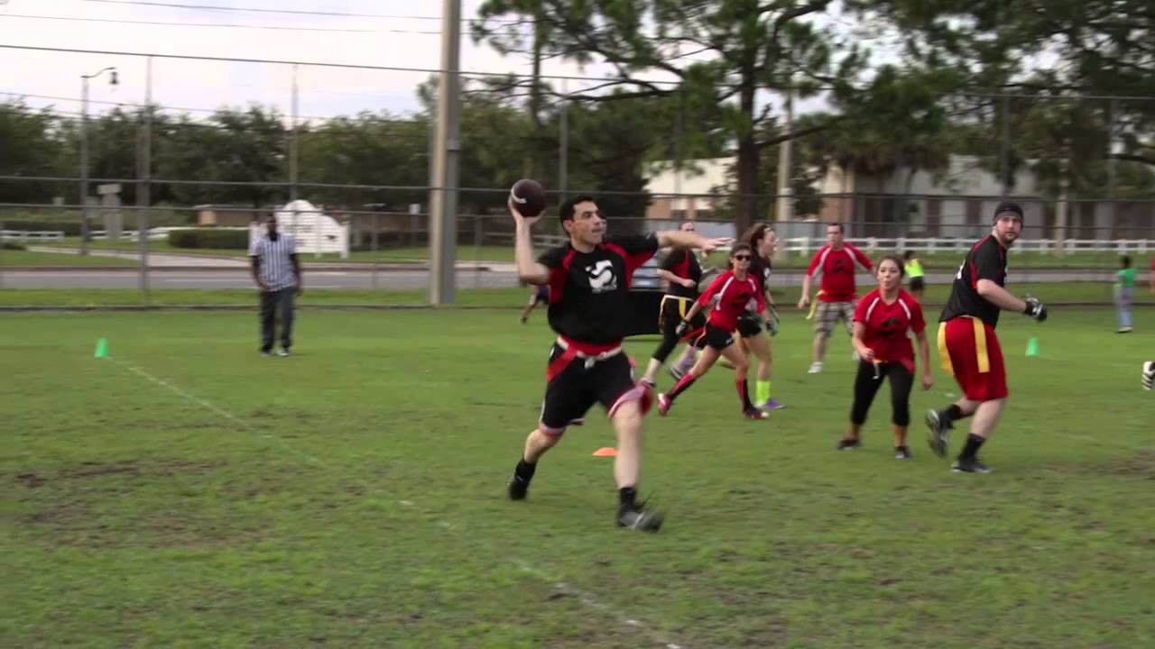 FlagFootbal 072814 BlackVsRed Alec throws pass to Colette