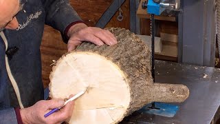 Richard Raffan gets four bowls from a short box elder log.