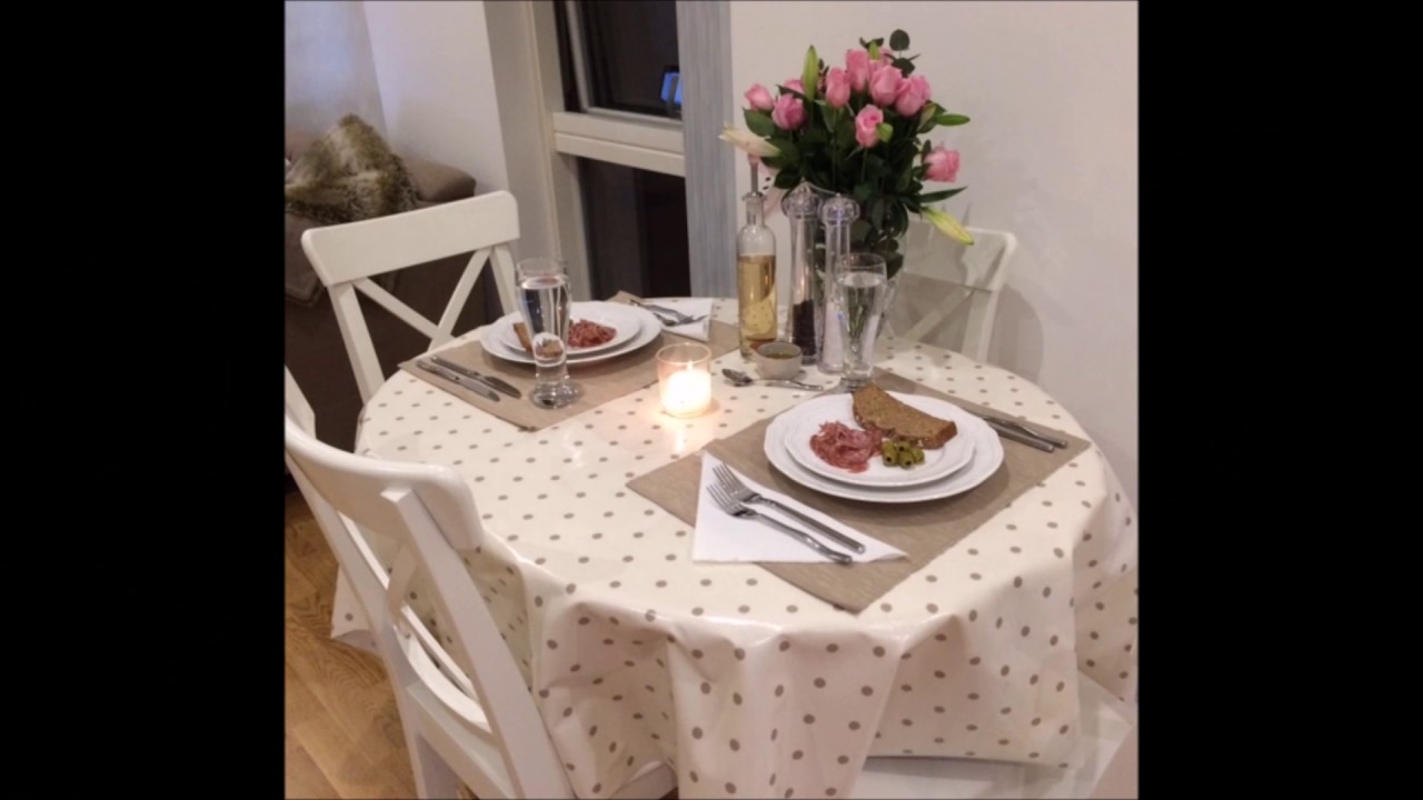 Oilcloth Tablecloths, Oilcloth Fabric and Wipeable tablecloths UK